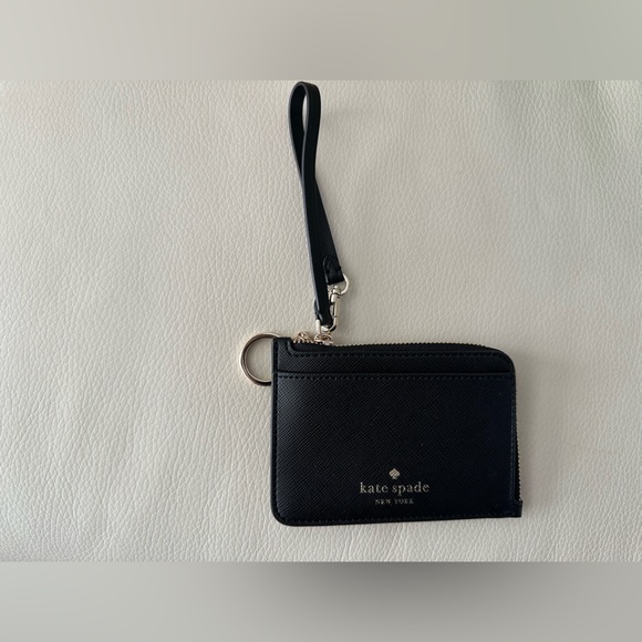 Kate Spade Small Wristlet Wallet With Key Ring - Picture 2 of 4